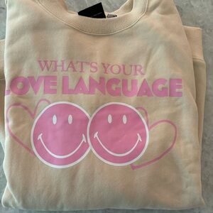 Cute sweatshirt worn and washed once , soft and cozy! Size women's medium